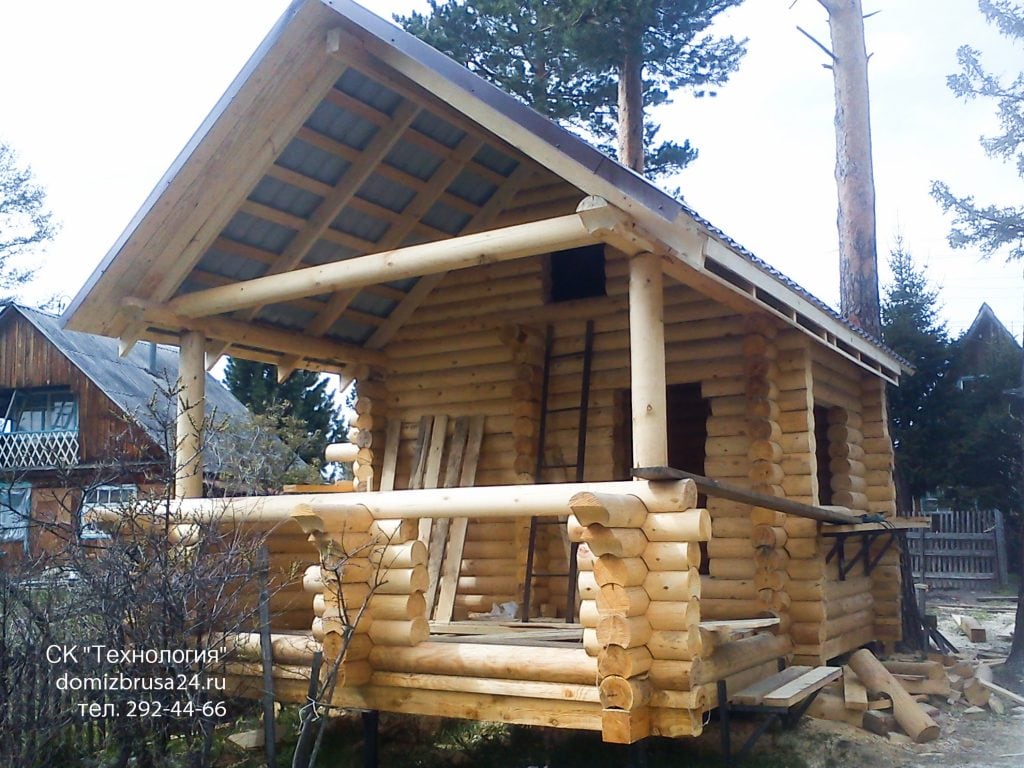 Баня между сосен